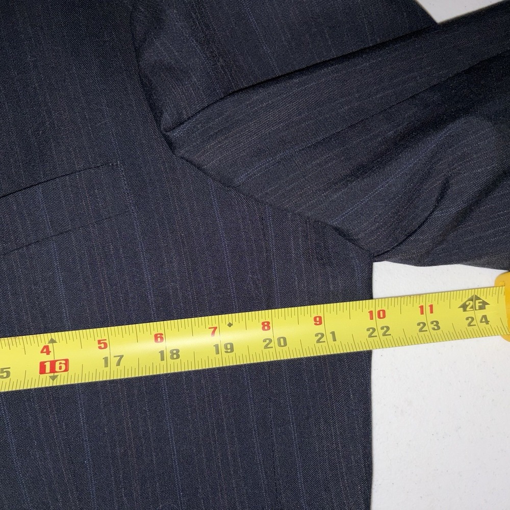 VTG Johnny Carson Blue/ Navy Small Striped Blazer 44R  2 Button 1 Vent - Picture 11 of 11